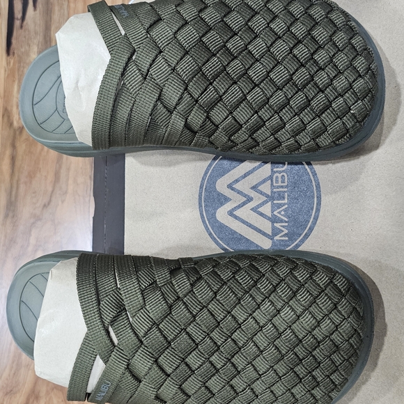 Woven Malibu Olive Green Clogs - Picture 5 of 7